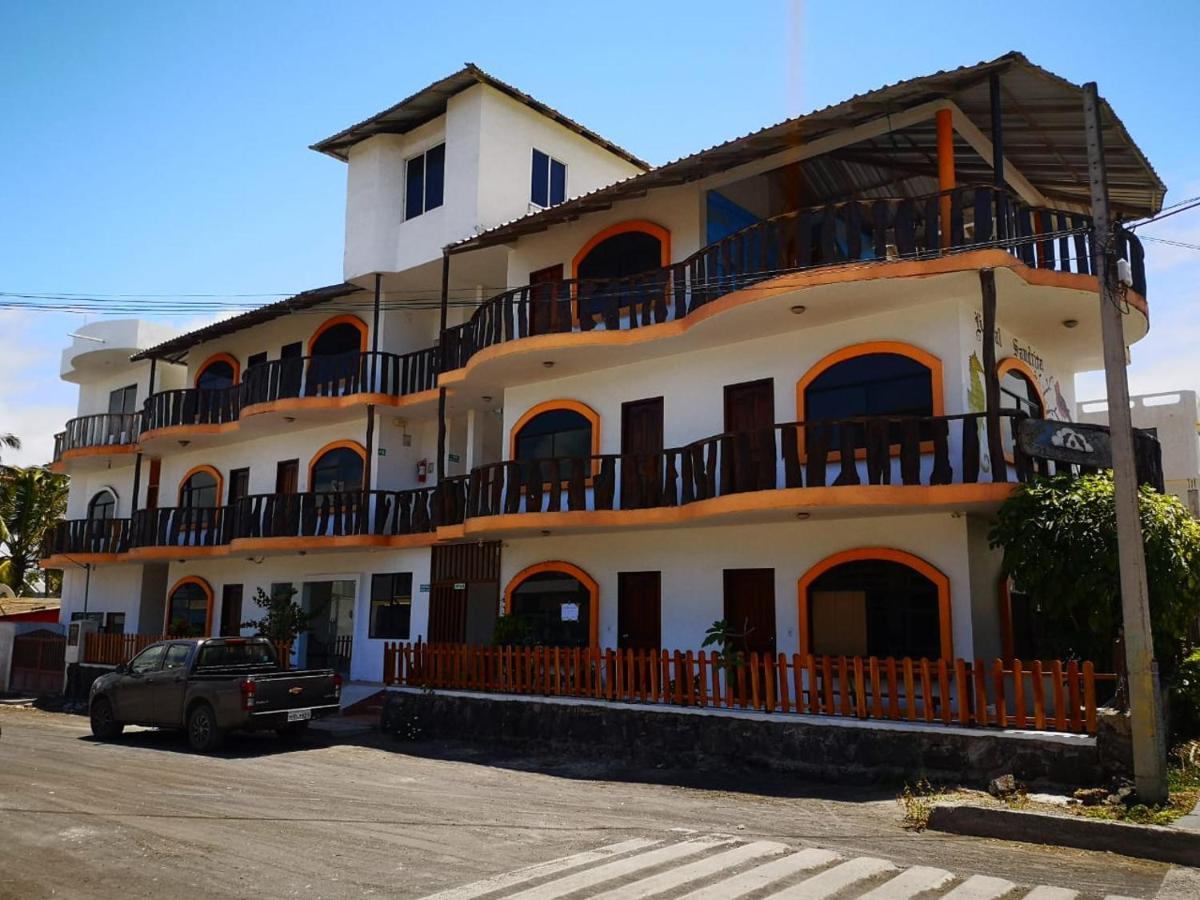 Hostal Sandrita Пуерто Виламил Екстериор снимка