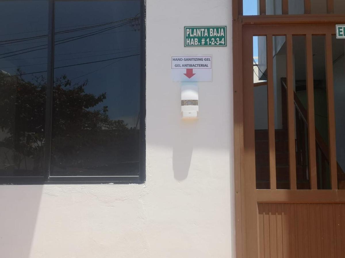 Hostal Sandrita Пуерто Виламил Екстериор снимка