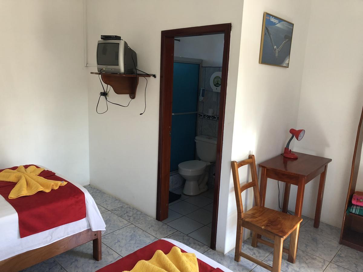 Hostal Sandrita Пуерто Виламил Екстериор снимка