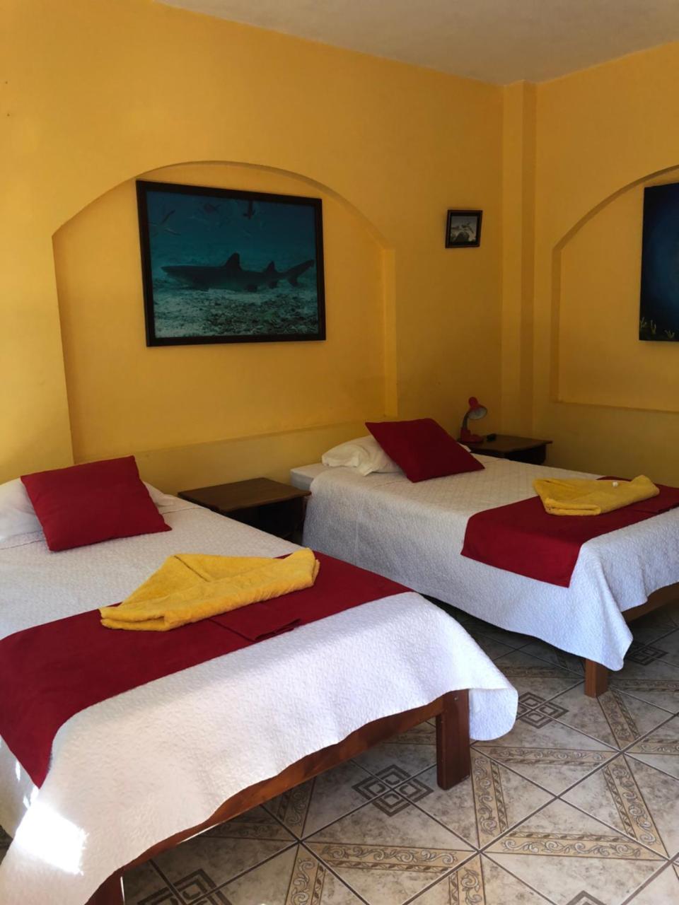 Hostal Sandrita Пуерто Виламил Екстериор снимка